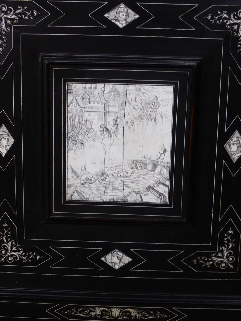 NAPOLEON III PERIOD DISPLAY CABINET
