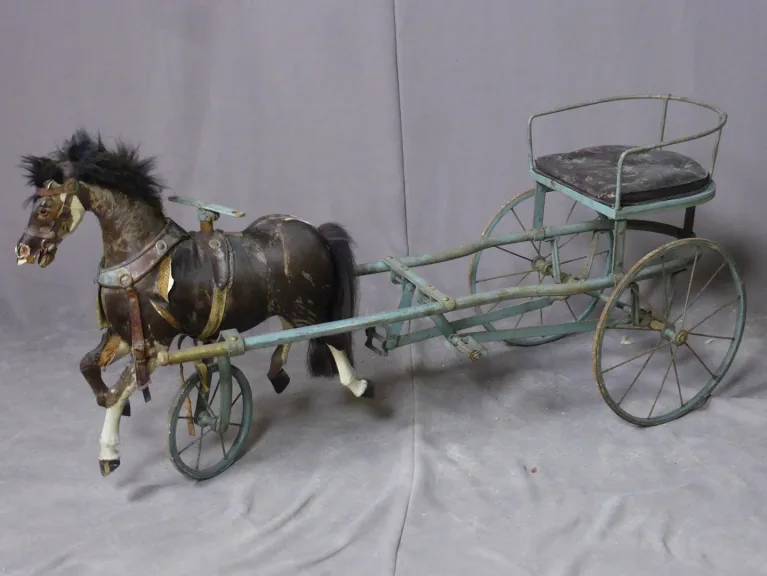 SPIELZEUGPFERD ANDl CART