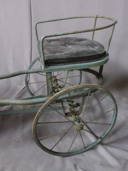 SPIELZEUGPFERD ANDl CART