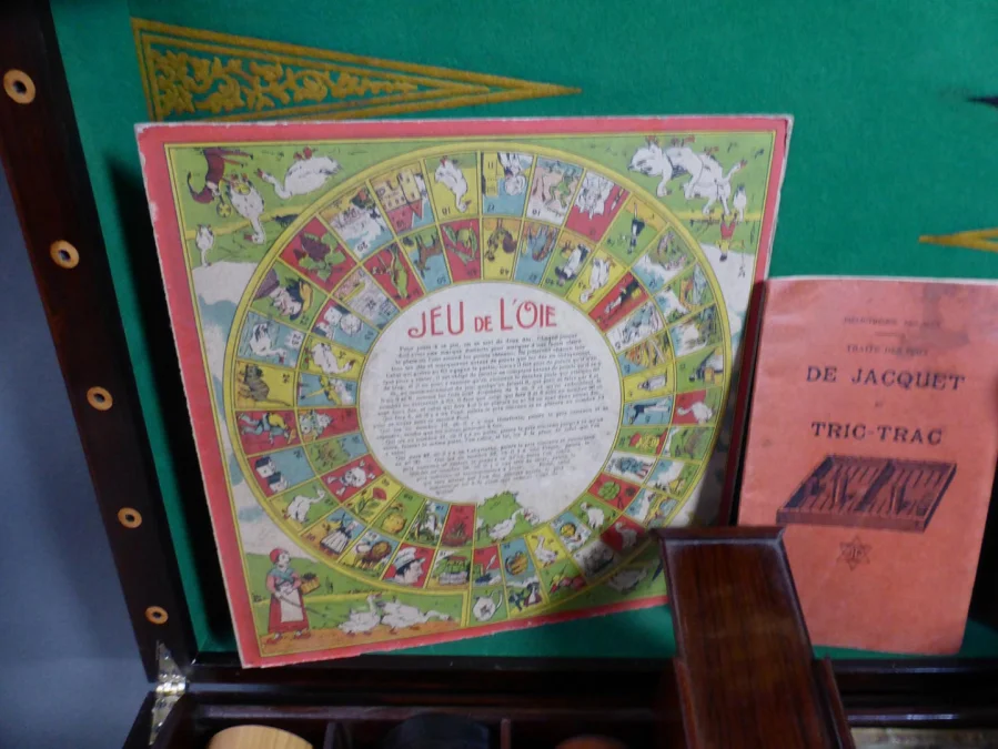 Grand coffret à jeux