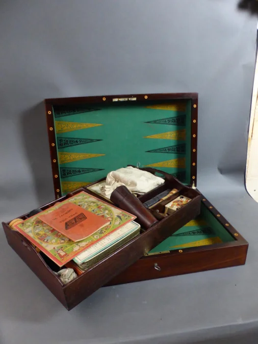 Grand coffret à jeux