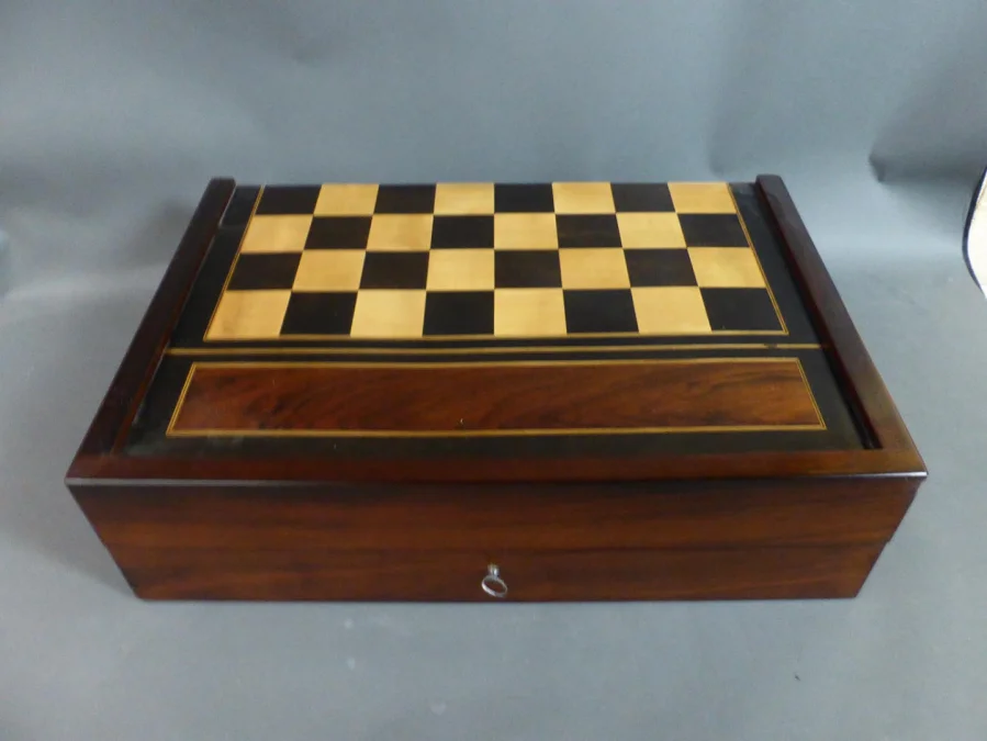 Grand coffret à jeux