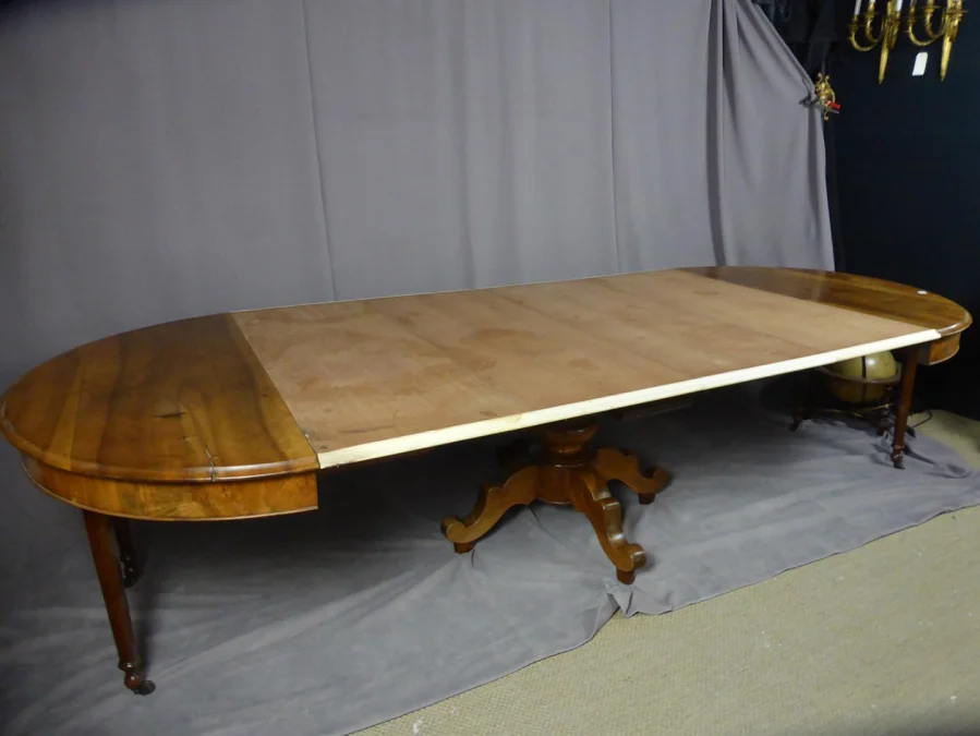 UITBREIDENDE TAFEL UIT DE 19e EEUW