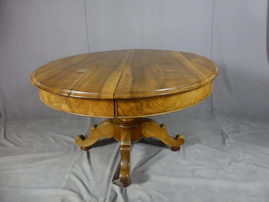 UITBREIDENDE TAFEL UIT DE 19e EEUW