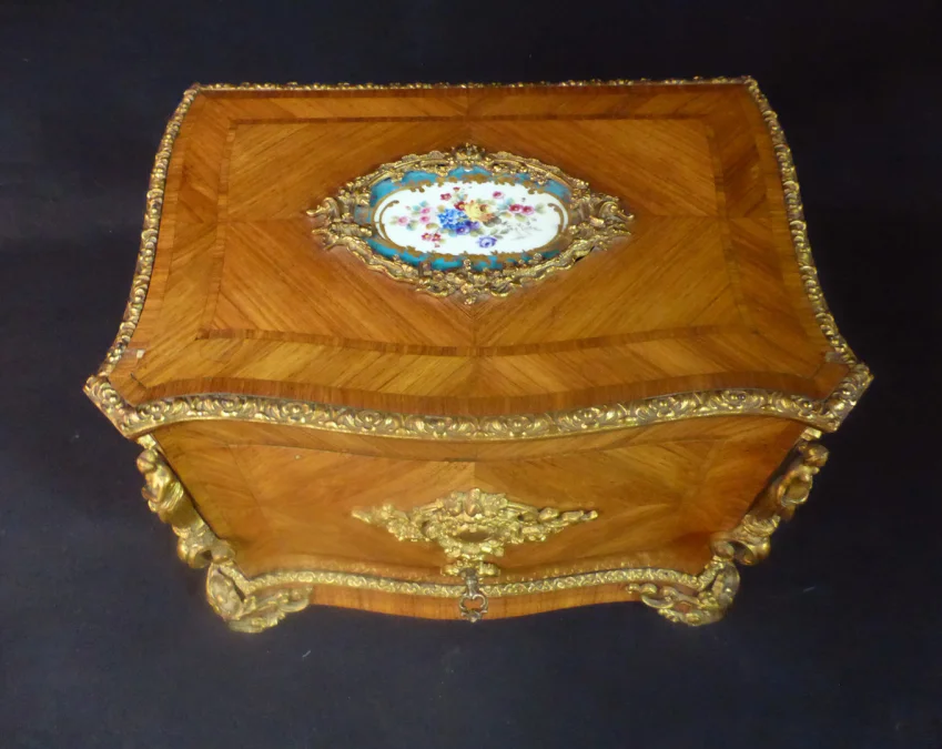 DEKANTERBOX