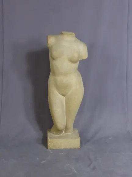 Sculpture En Pierre Signée Tajana André