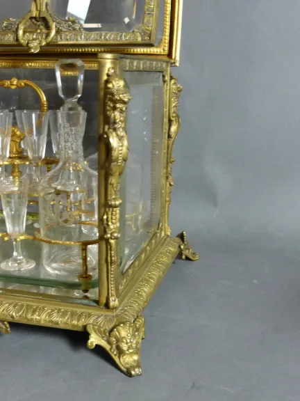 Cave à Liqueurs En Bronze Doré XIX