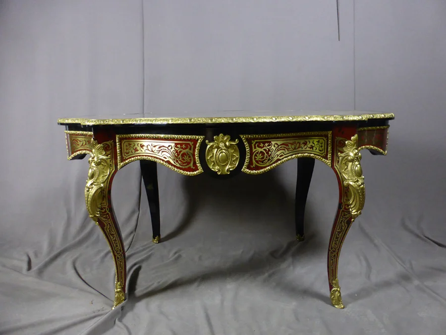 TABLE署名済みDIEHLPARIS