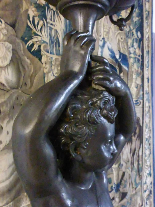 PAAR GUSSEISERNE STATUEN