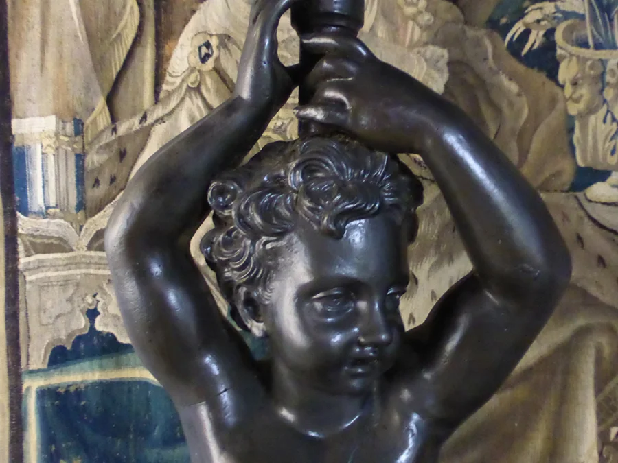 PAAR GUSSEISERNE STATUEN