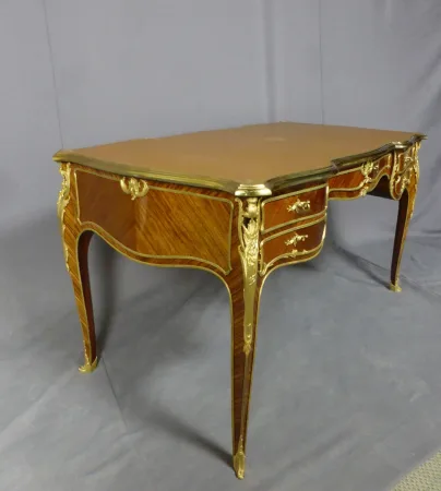 Bureau Louis XV en marqueterie