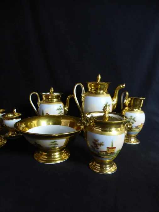 Service à café et thé en porcelaine XIX