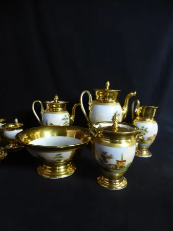 Service à café et thé en porcelaine XIX