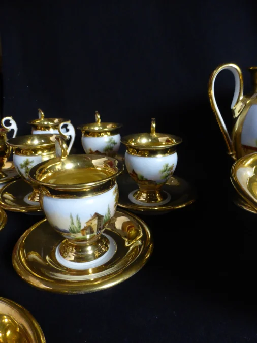 Service à café et thé en porcelaine XIX