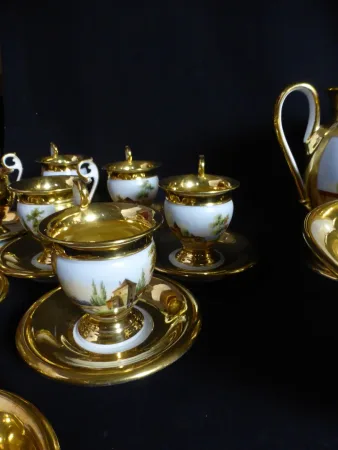 Service à café et thé en porcelaine XIX