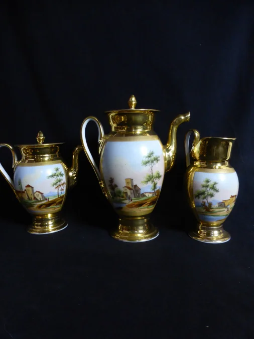 Service à café et thé en porcelaine XIX