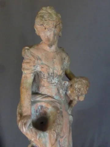 Sculpture en terre cuite