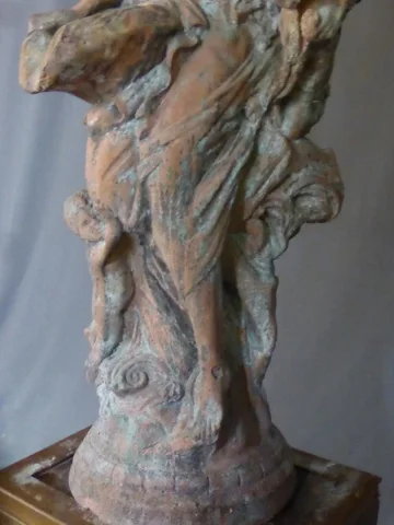 Sculpture en terre cuite