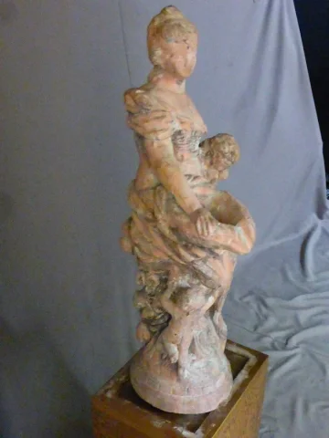 Sculpture en terre cuite