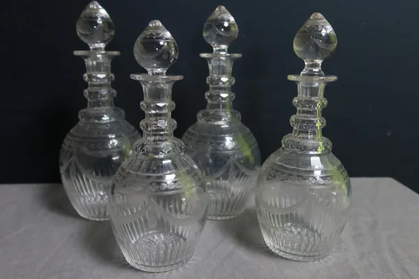 Service de verres cristal Baccarat 51 pièces