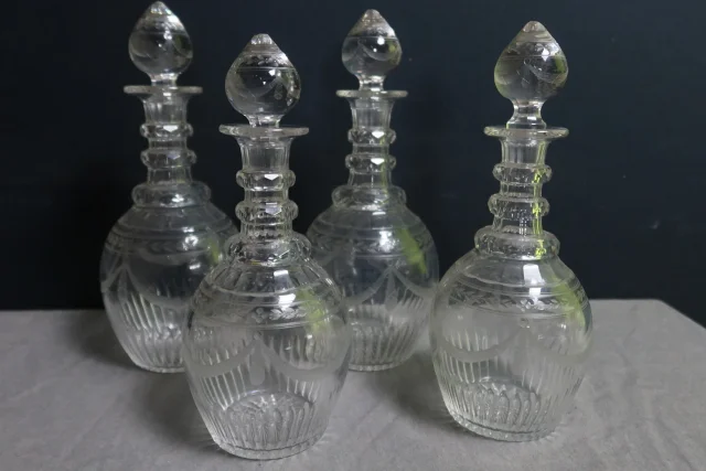BACCARAT GLASS SERVICE