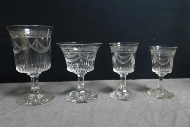 BACCARAT GLASS SERVICE