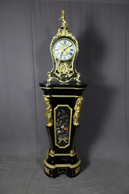 19th CENTURY CLOCK
