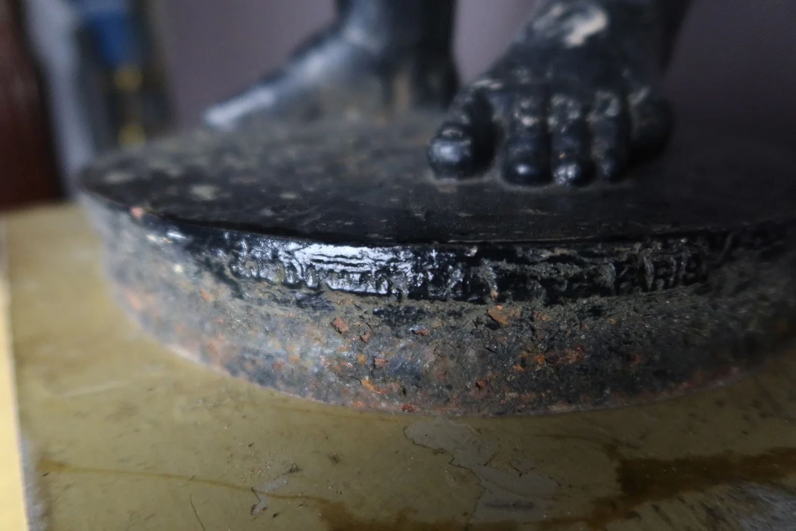STATUEはJJDUCEL（1801-1877）に署名しました