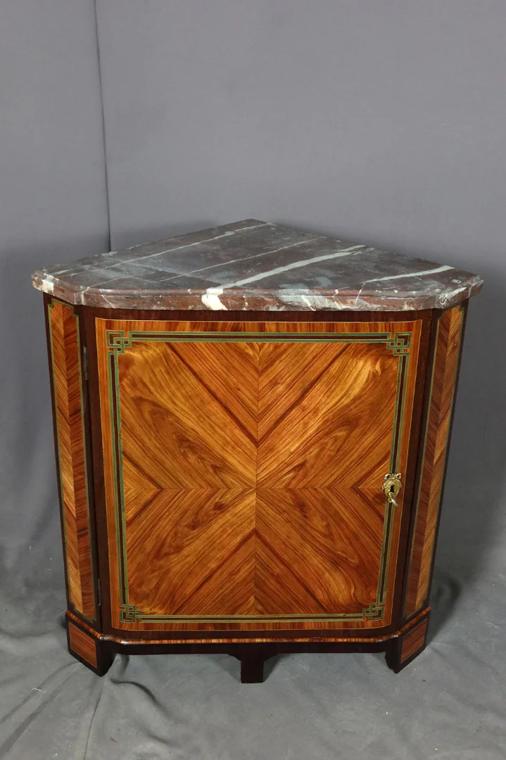 Encoignure XVIII