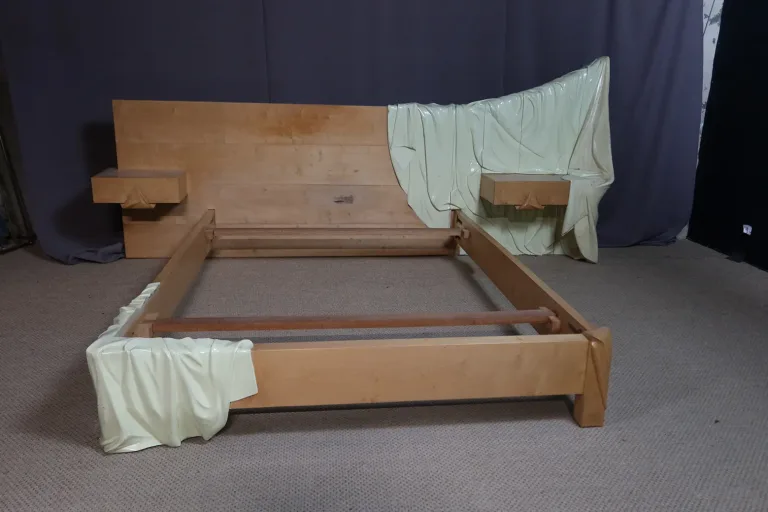 UITSTEKEND BED