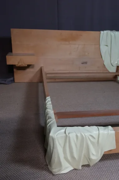 UITSTEKEND BED