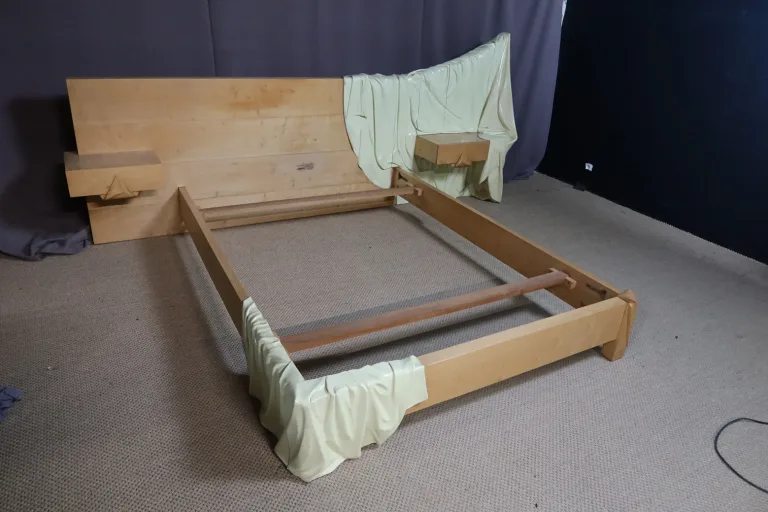 UITSTEKEND BED