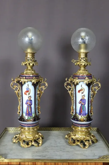 PAIR OF 19th CENTURY LAMPS