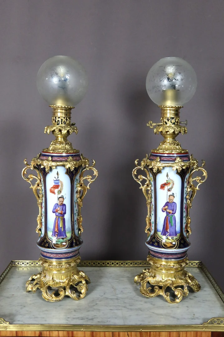 "Paire De Lampes En Porcelaine Et Bronze Doré XIX"