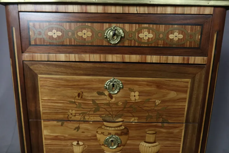 LOUIS XVI STYLE CHEST OF DRAWERS