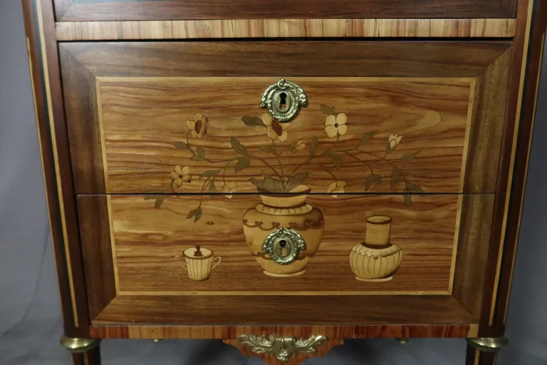 LOUIS XVI STYLE CHEST OF DRAWERS