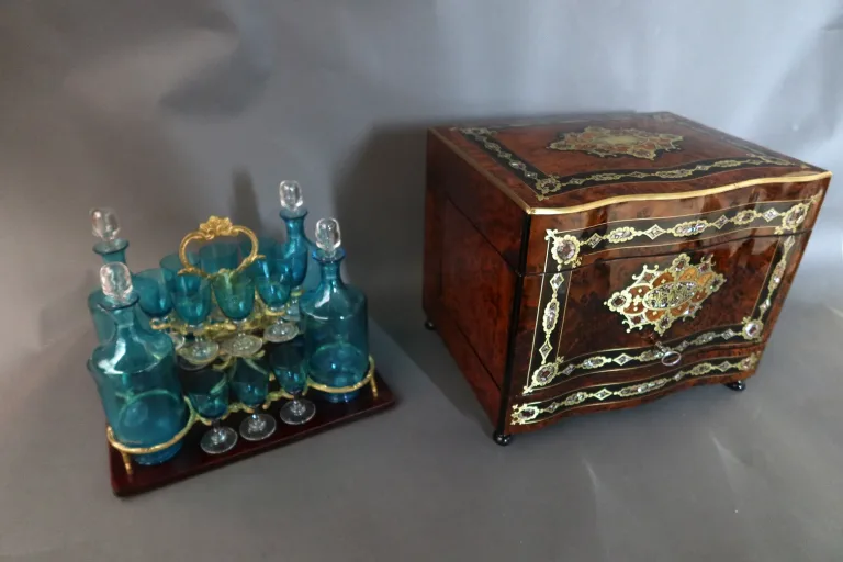 NAPOLEON III PERIODE KASTENKASSETTE
