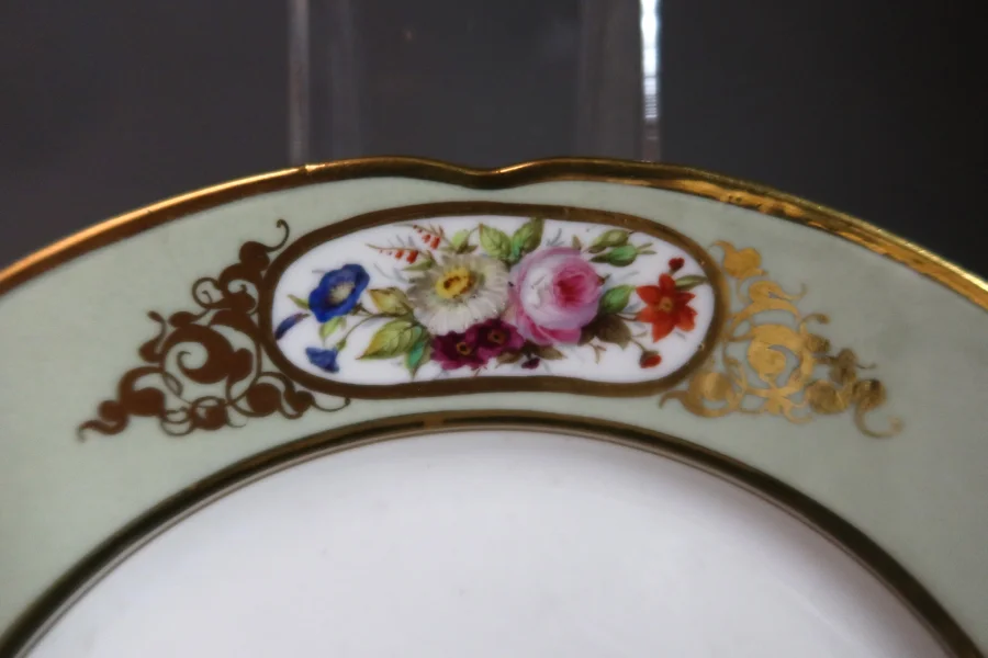 "Service à thé ou Café En Porcelaine XIX"