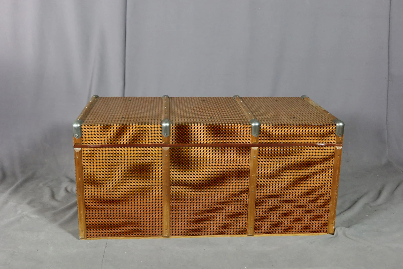 IMITATION STOCK TRUHE