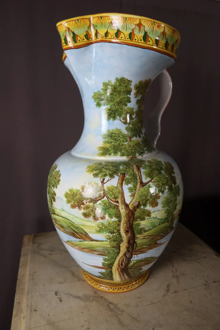 Très Grand Vase Italien