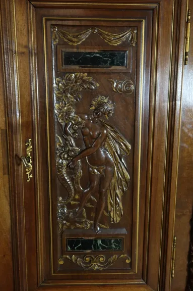 Buffet Noyer Sculpté