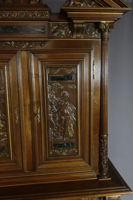 Buffet Noyer Sculpté