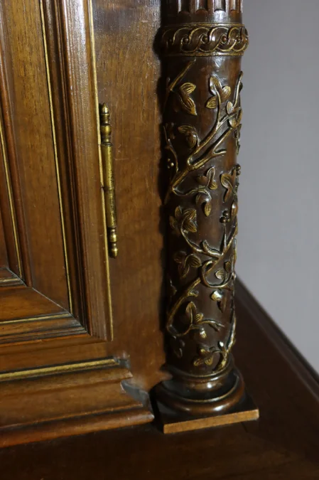 Buffet Noyer Sculpté
