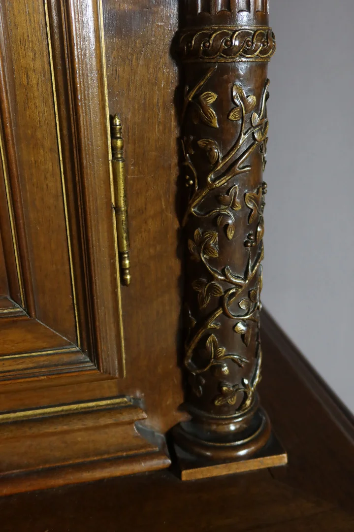 Buffet Noyer Sculpté