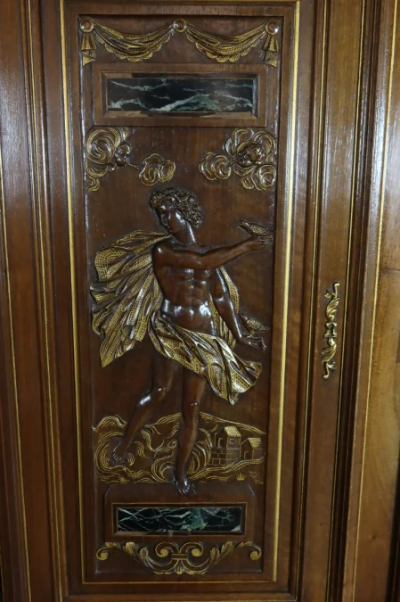 Buffet Noyer Sculpté