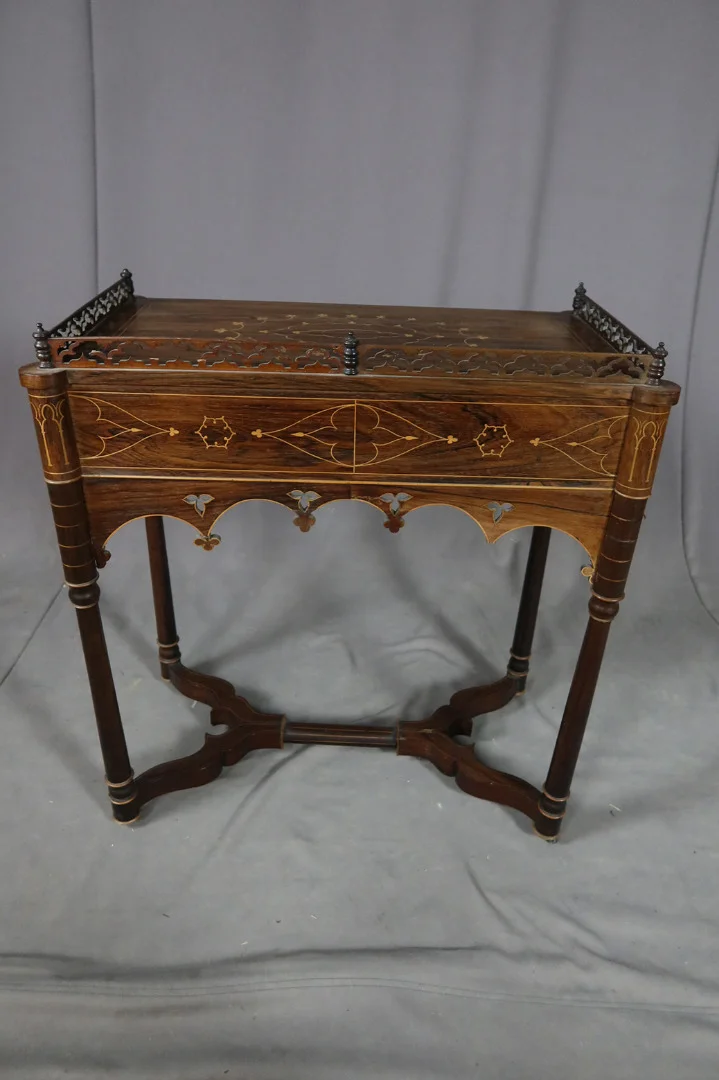 MESA ESTILO CHARLES X