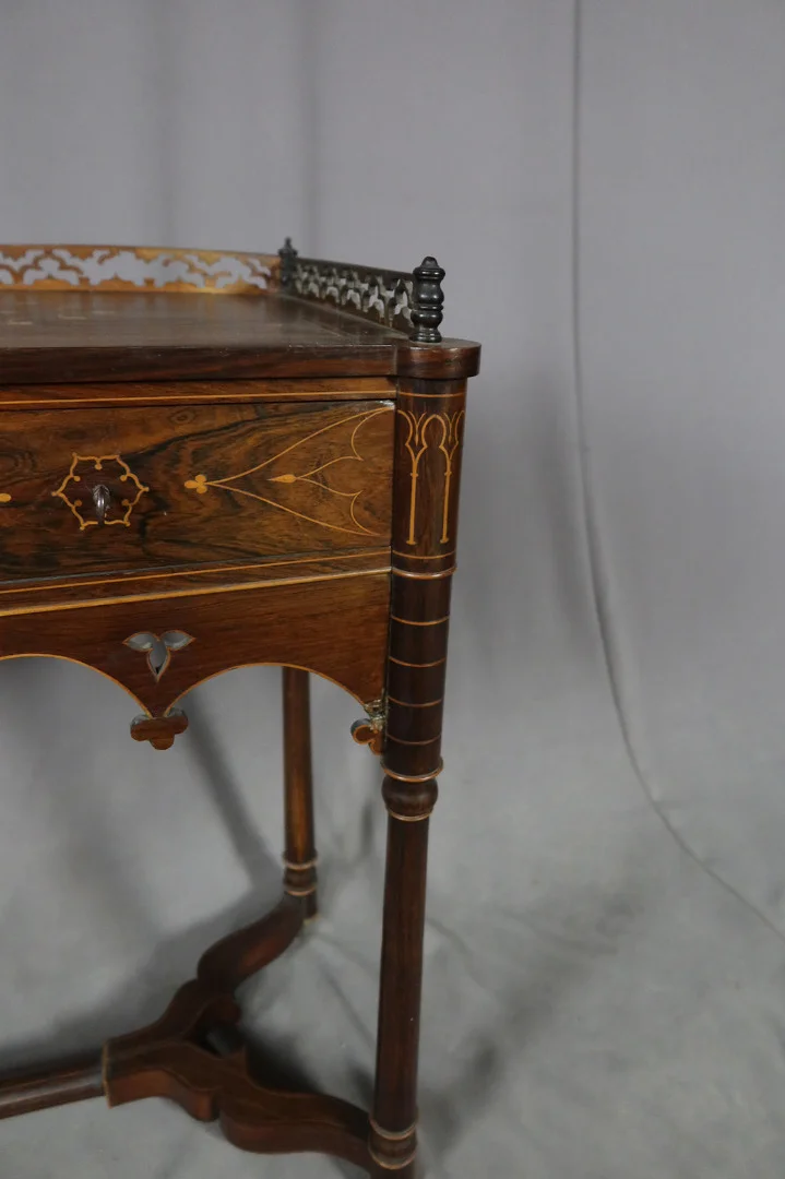 MESA ESTILO CHARLES X