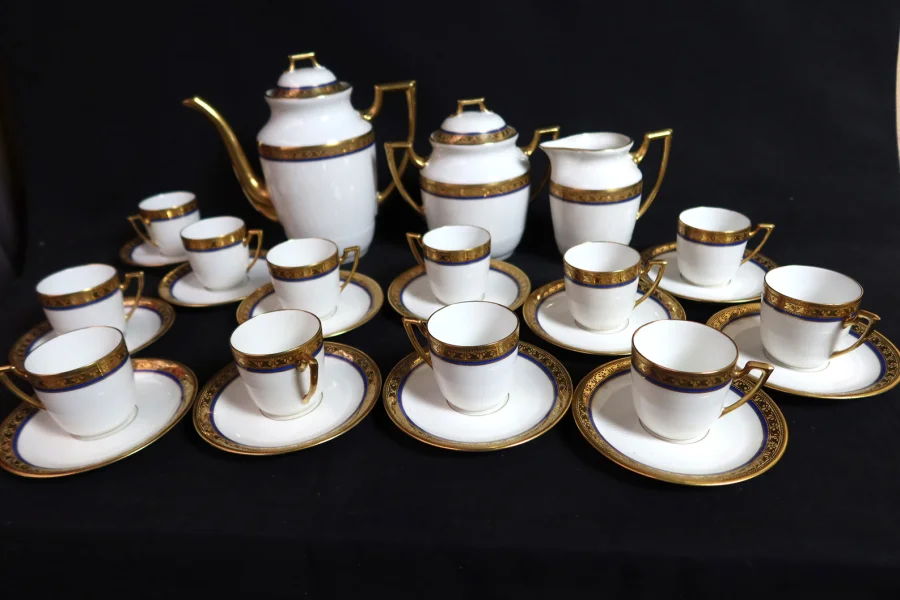 "Service à Café En Porcelaine De Limoges"