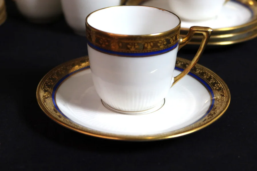 "Service à Café En Porcelaine De Limoges"