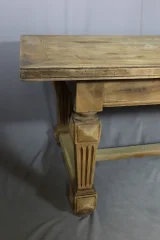 ダイニングテーブル